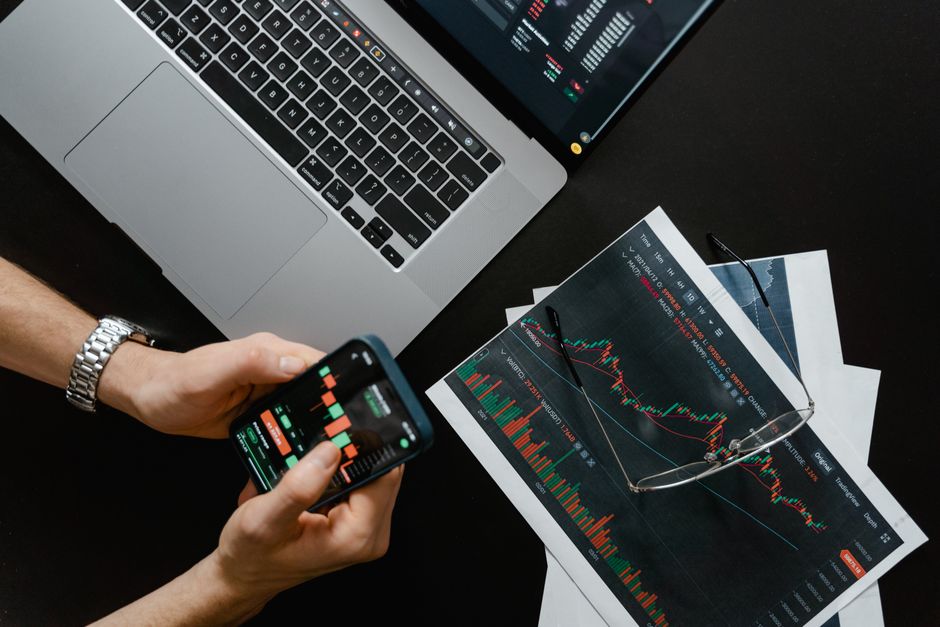 Cos'è un broker online